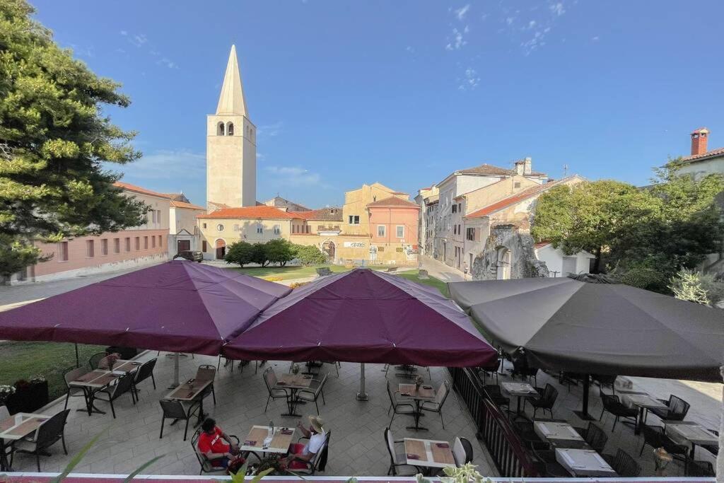 Apartment The By The Sea In Historic Old